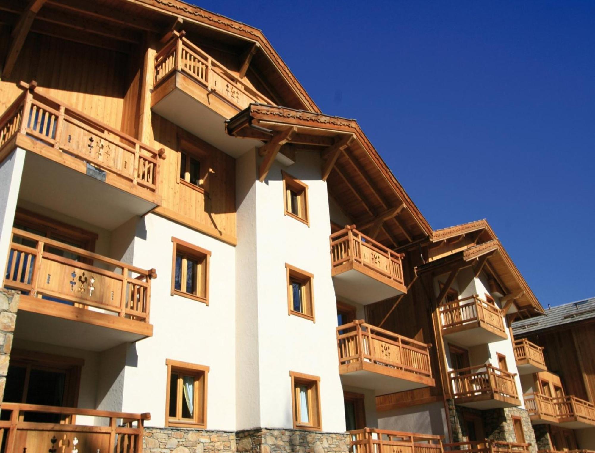 Lagrange Vacances Le Hameau Du Rocher Blanc Serre Chevalier Bagian luar foto
