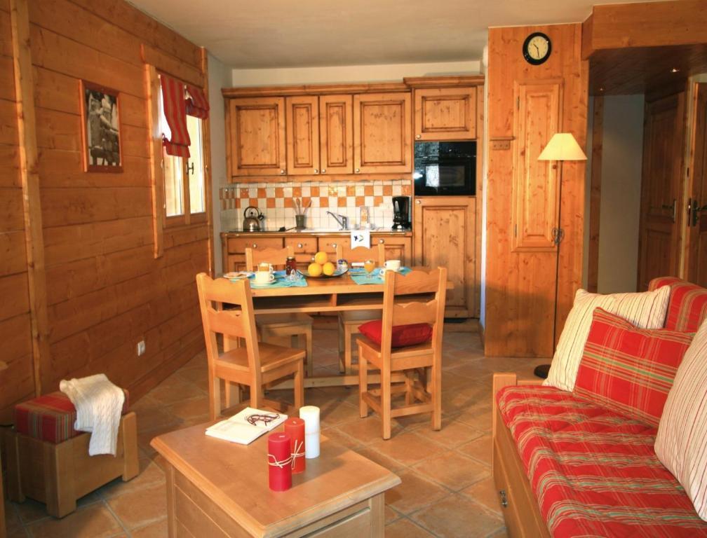 Lagrange Vacances Le Hameau Du Rocher Blanc Serre Chevalier Ruang foto