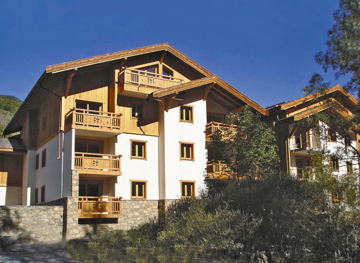 Lagrange Vacances Le Hameau Du Rocher Blanc Serre Chevalier Bagian luar foto